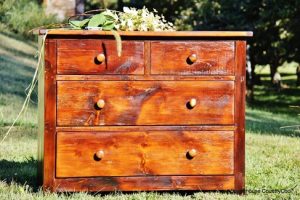 beautiful little chest in pine